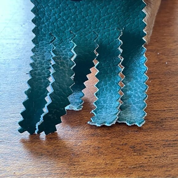 Vintage Hungarian Folk Art Wooden Horsehair Covered Canteen Flask Leather Strap - Picture 10 of 16